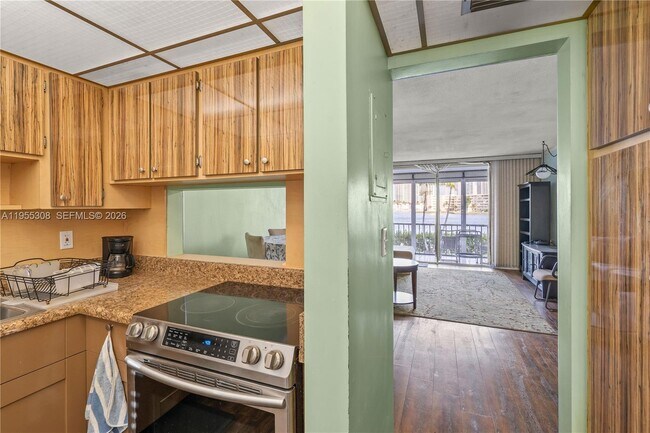 Foto del edificio - 2861 Leonard Dr