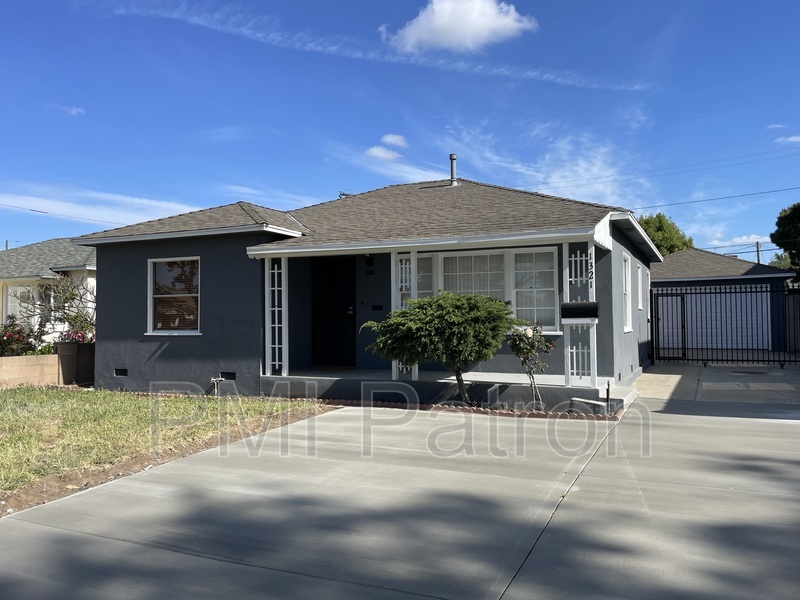 Foto principal - 1321 W 6th St