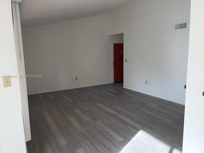 Foto del edificio - 2662 NW 33rd St