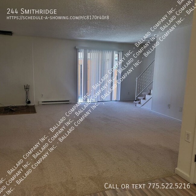 Building Photo - Nice Smithridge condo