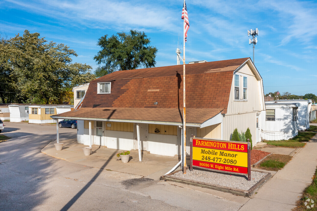 Primary Photo - Farmington Hills Mobile Manor