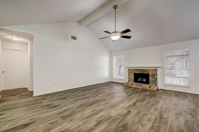 Building Photo - 3923 Windmill St