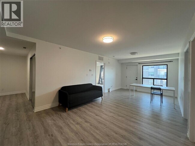 Building Photo - 3320 Stella Crescent