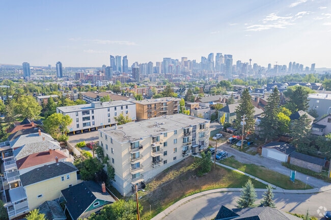 Aerial Photo - 1612 Apartments