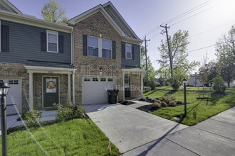 Building Photo - 3501 Middlewich Way