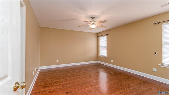 Building Photo - 5311 Frankford Dr SE
