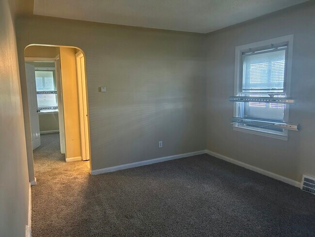 Building Photo - 6491 Stahelin Avenue