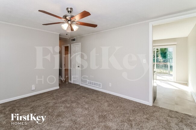 Building Photo - 143 Andover Dr