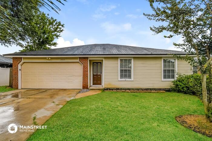 Foto principal - 10915 Mindanao Dr S, Jacksonville, FL 32246