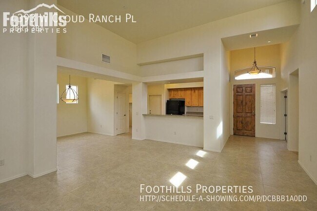Building Photo - Sky Ranch 3 Bed Plus Den
