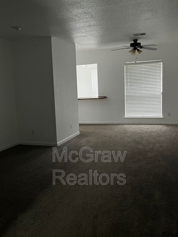 Foto del edificio - 118 E 18th St