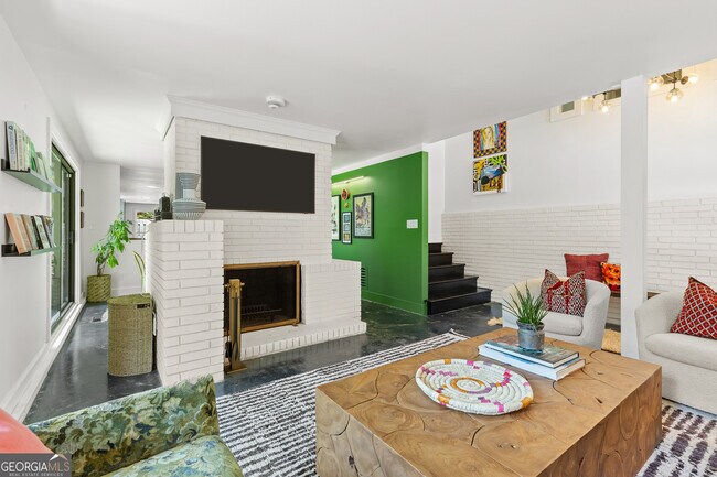 Foto del edificio - 3252 W Roxboro Rd NE