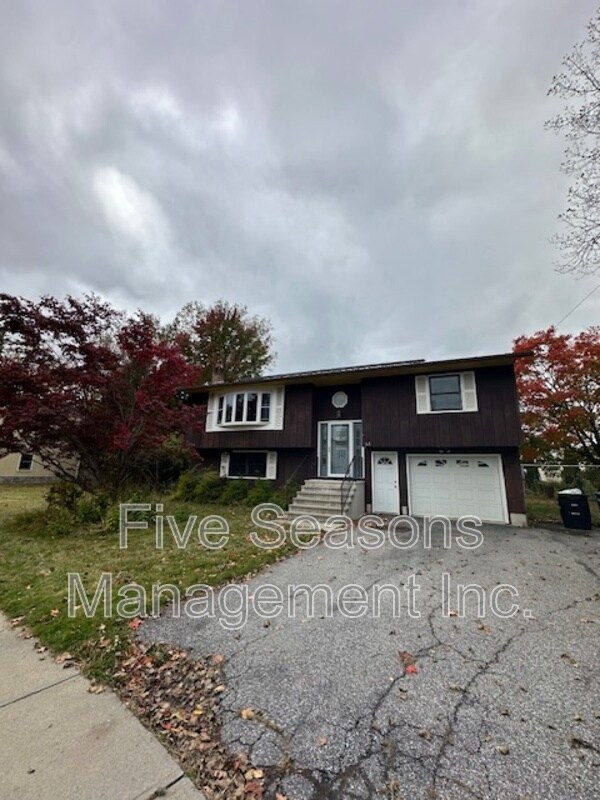 Photo - 64 Barrett St House