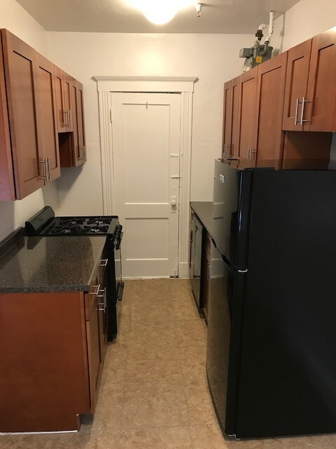 Foto del edificio - 235 Park Dr