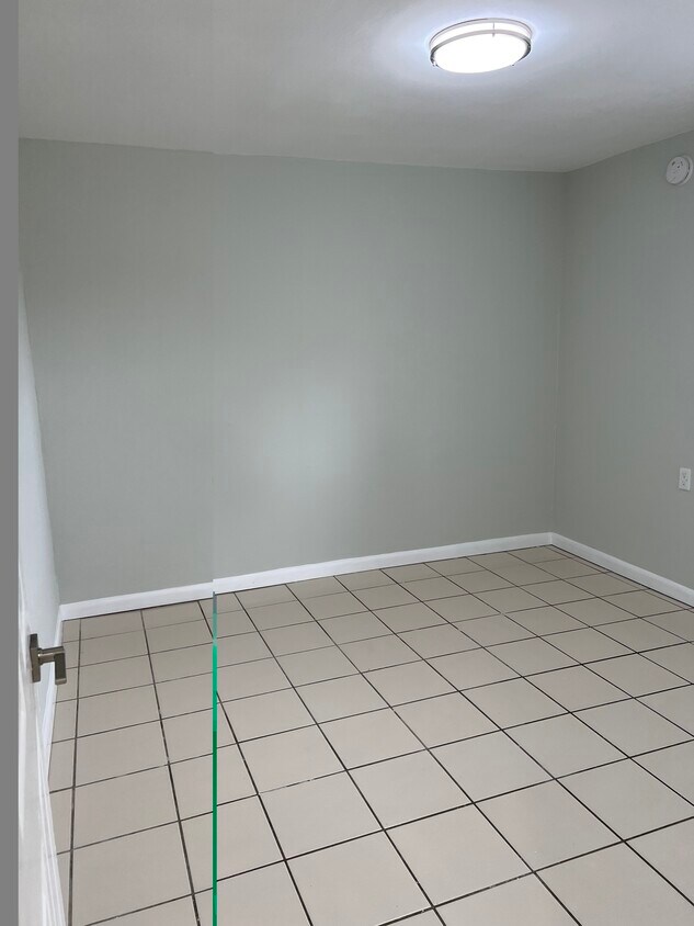 Foto del edificio - 325 SW 14th Ct