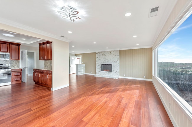 Building Photo - FANTASTIC CALIFORNIA COASTAL DREAM! 5 Bed/...