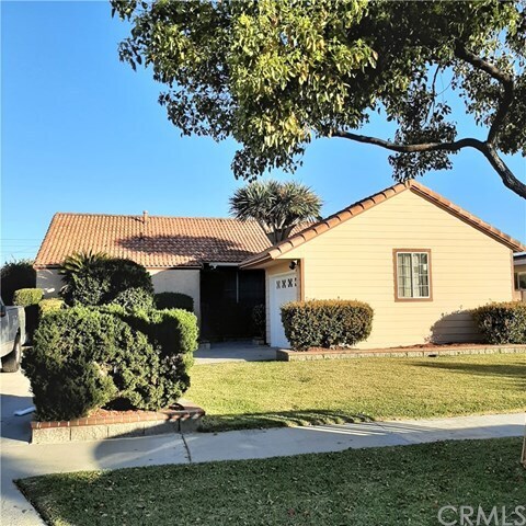 Primary Photo - 10602 Mattock Ave