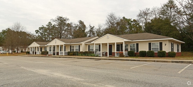 Building Photo - Augusta Springs