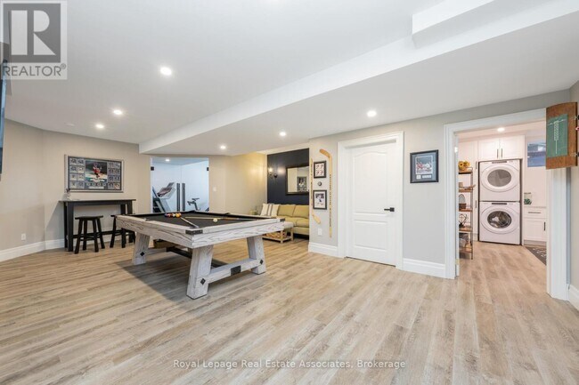 Photo du bâtiment - 50 Lyonsview Ln