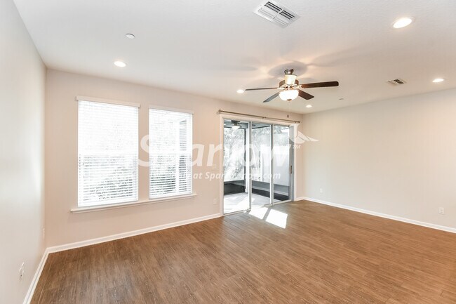 Building Photo - 63 Canary Palm Ct