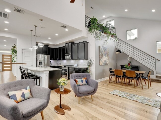 Foto del edificio - 1415 Homespun Rd