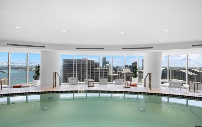 Building Photo - 300 Biscayne Blvd Way