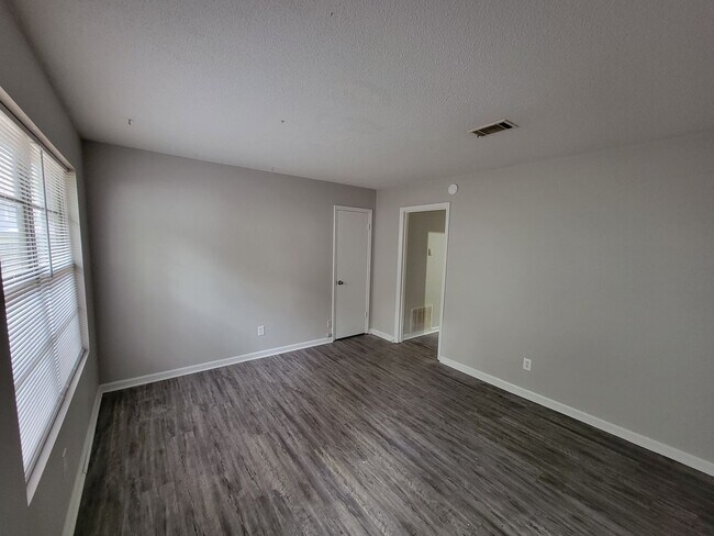 Foto del edificio - ~1530 Whitney Street