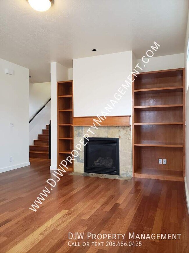 Building Photo - 1713 N 13th St