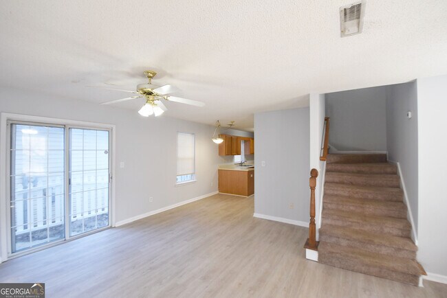 Foto del edificio - 147 S Fairfield Dr