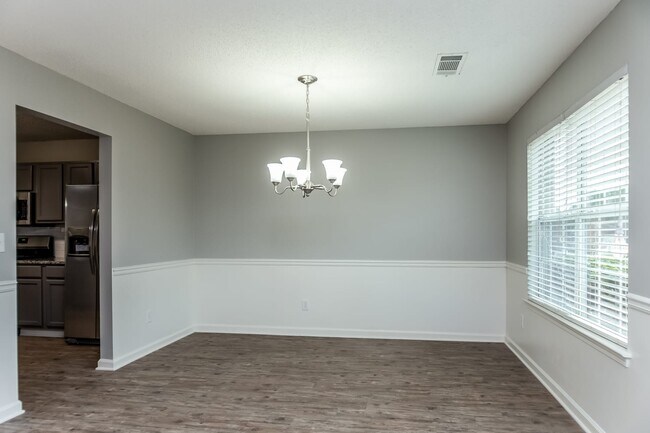 Building Photo - 1012 Maris Ln