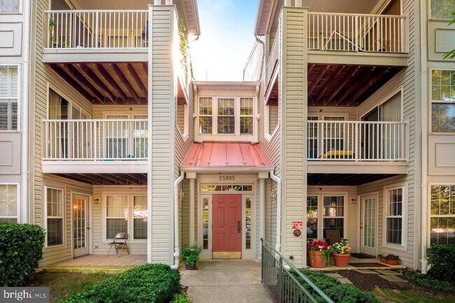 Foto del edificio - 25905 Ridge Manor Dr
