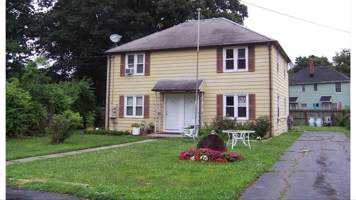 Primary Photo - 340 Pearl Harbor St