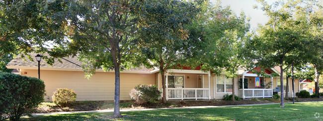 Foto del edificio - Comfrey Senior Apartments