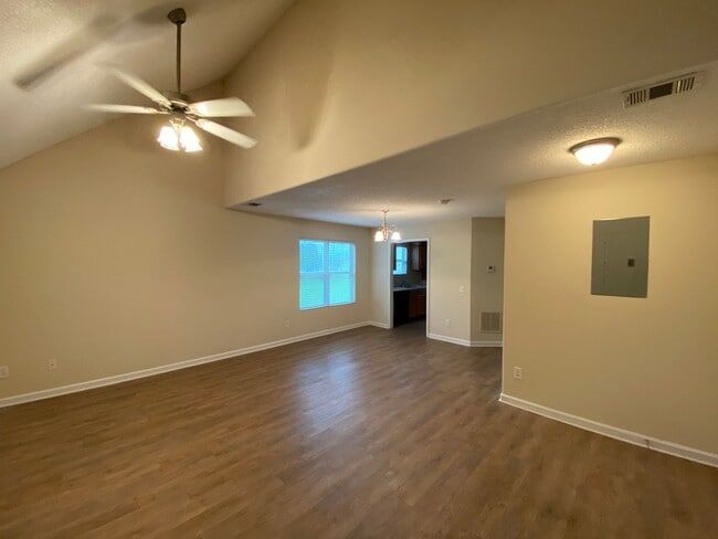 Building Photo - PRE-LEASING FOR AUGUST 2025!  1/2 OFF SECU...