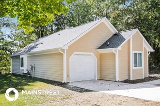 Building Photo - 2 Pipers Glen Ct