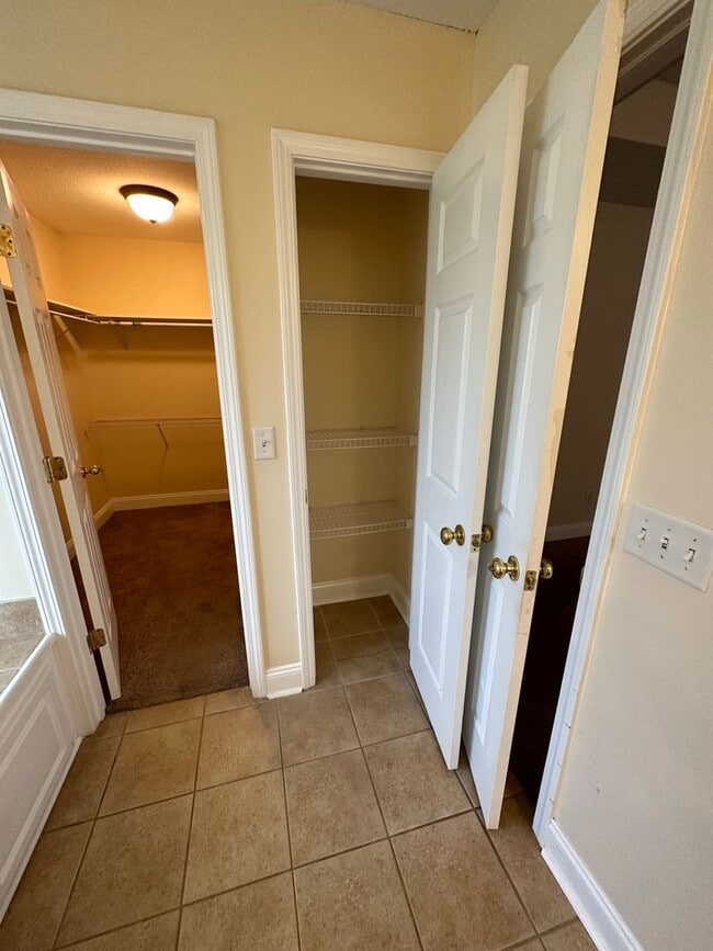 Foto del edificio - 789 Spence Dr