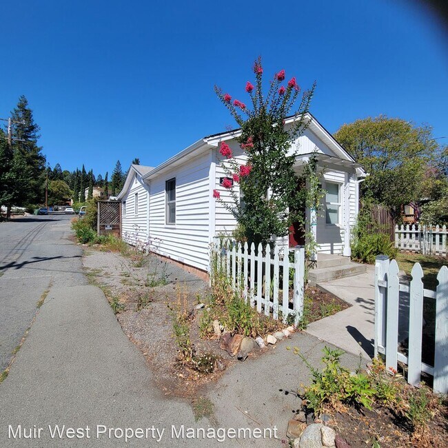 Foto del edificio - 1 br, 1 bath House - 2379 Buena Vista Ave