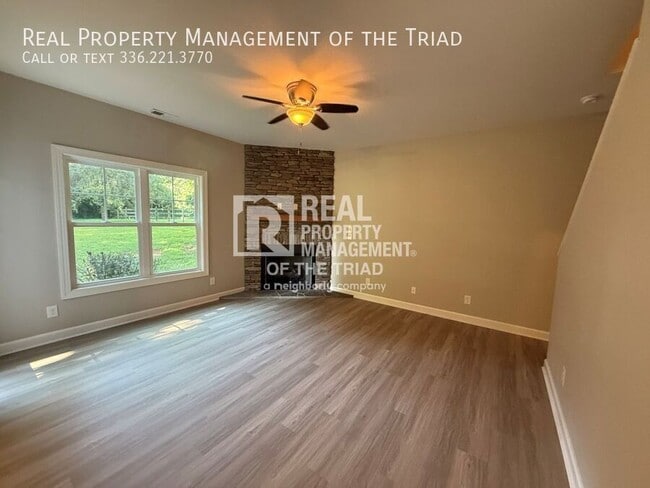 Building Photo - 2234 Nettlebrook Dr