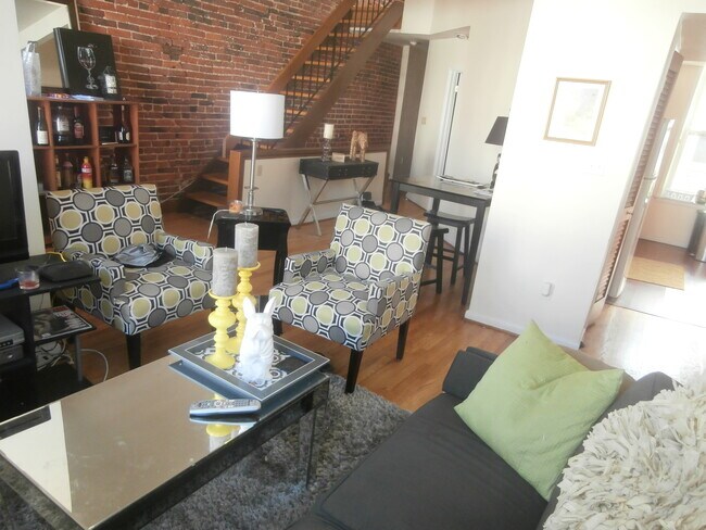 Foto del edificio - 1772 Willard St NW