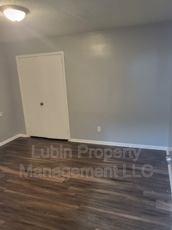 Foto del edificio - 3250 Guernsey Ave