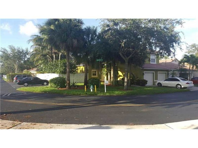 Building Photo - 3579 SW 49th Ct