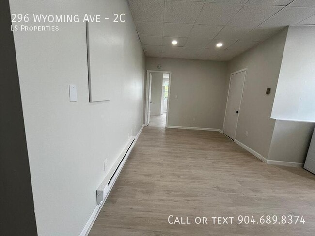 Building Photo - 296 Wyoming Ave