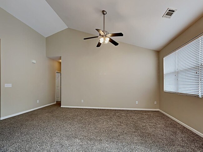 Building Photo - 3917 Cutler Donahoe Way