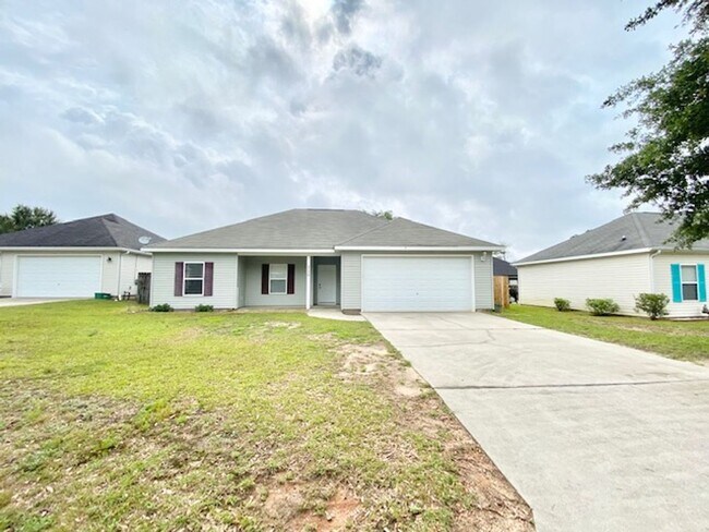 Foto del edificio - 215 Ladue Ave Crestview, FL 32539