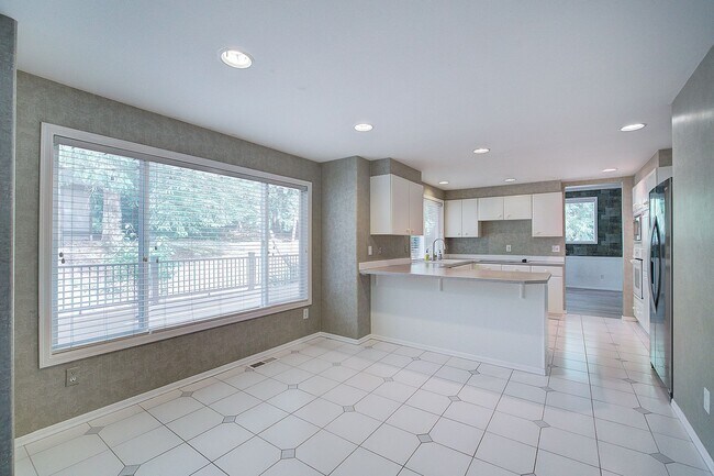Foto del edificio - 4Bd/2.5Ba Sammamish Home