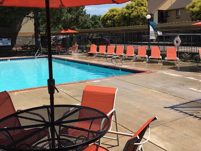 Building Photo - Layton Meadows