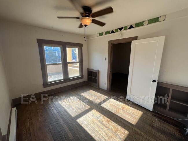 Foto del edificio - 1209 7th St NW