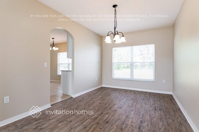 Foto del edificio - 654 Bluebill Ct