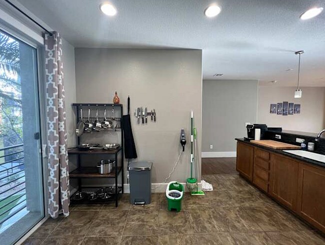 Foto del edificio - 9050 W Tropicana Ave