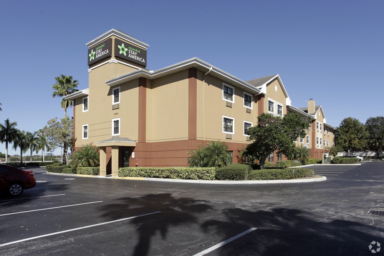 Furnished Studio Deerfield Beach Apartments Deerfield Beach, FL